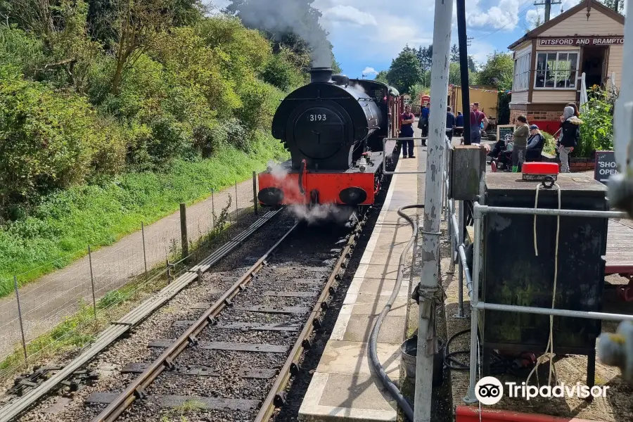 Northampton & Lamport Railway - (Pitsford and Brampton,Station)