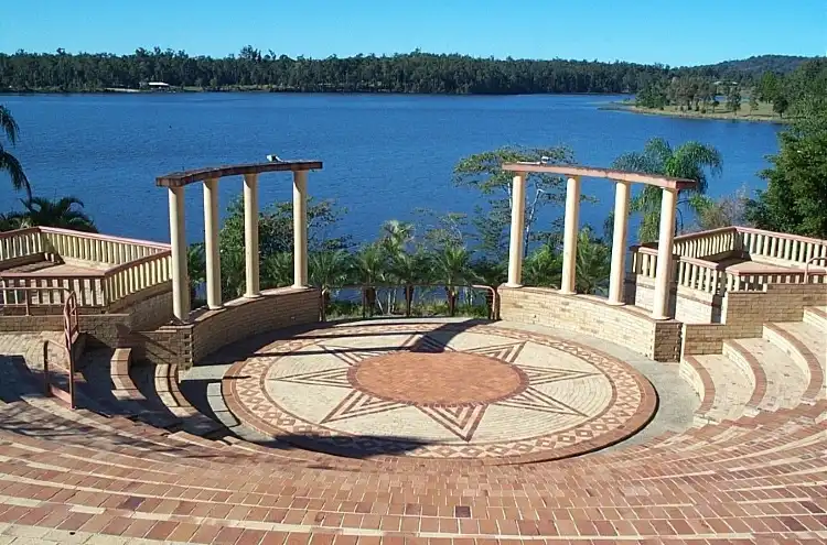 Hotels in Lake MacDonald