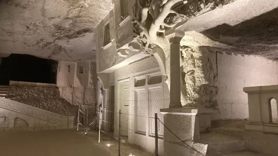 Les Caves Champignonnières des Roches