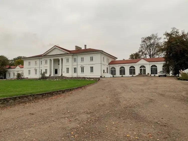 Hotels in Gmina Korczew