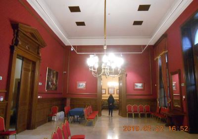 Royal Waiting Hall 1882-2011