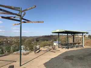 Frank Golding Lookout