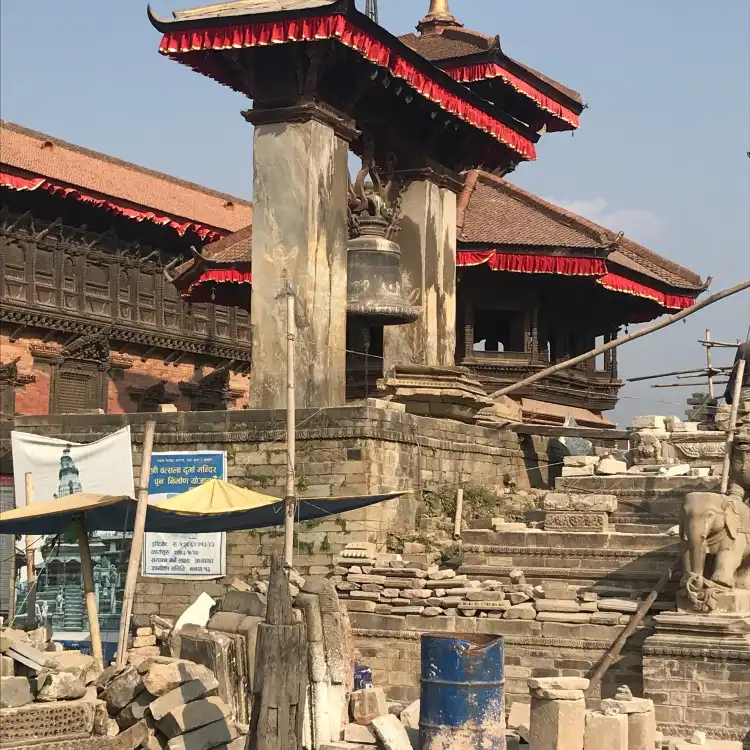 Hotels near Bhupatindra Malla Statue