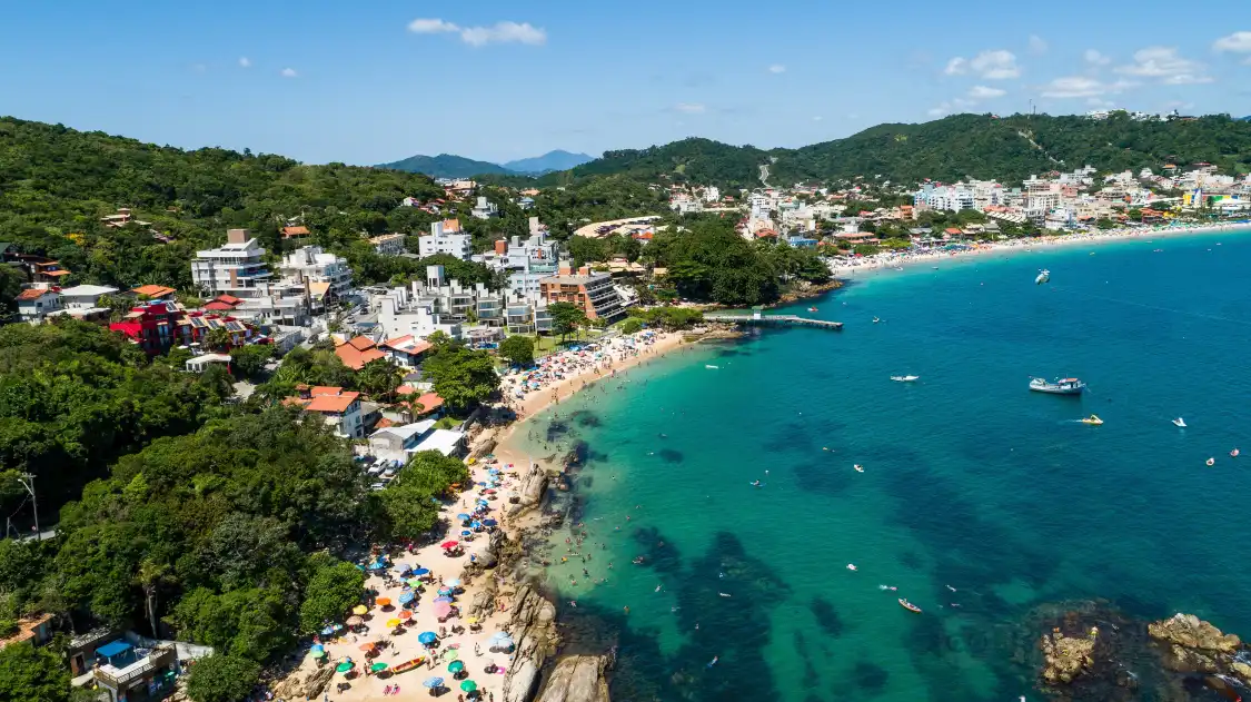 Hotels near Lagoinha Beach