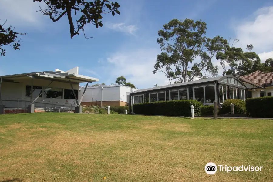 Museum of Art and Culture Lake Macquarie