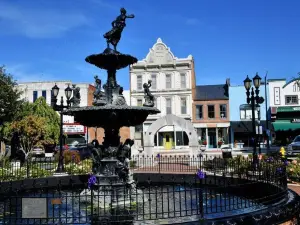 Fountain Square Park