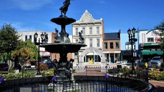 Fountain Square Park