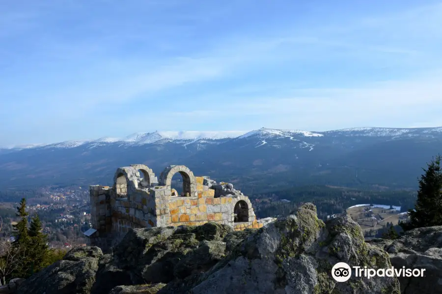 Tall Stone Peak & Lookout Point