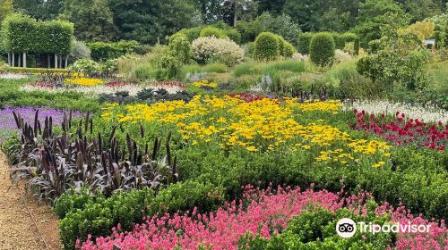 Broughton Grange Gardens