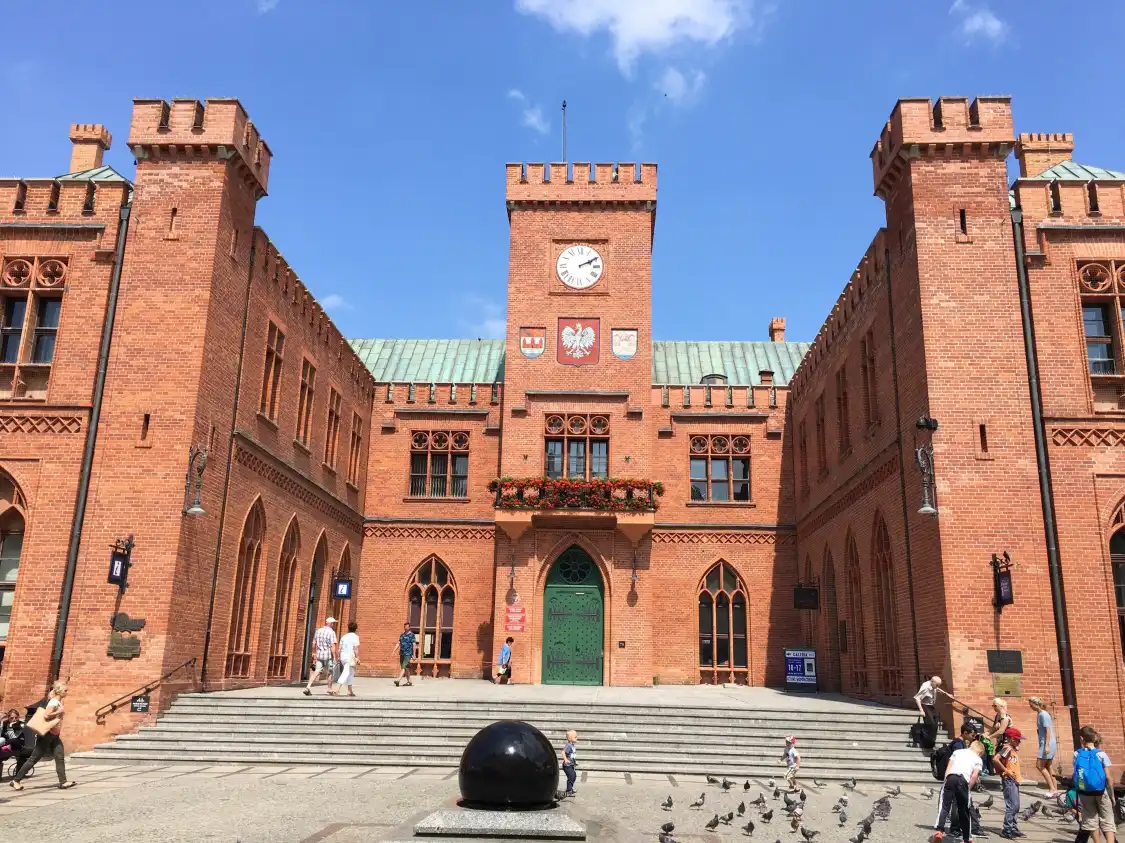 Отели рядом с достопримечательностью «Old Town Hall»