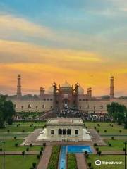 Badshahi Mosque