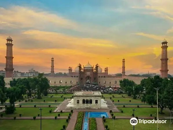 Badshahi Mosque