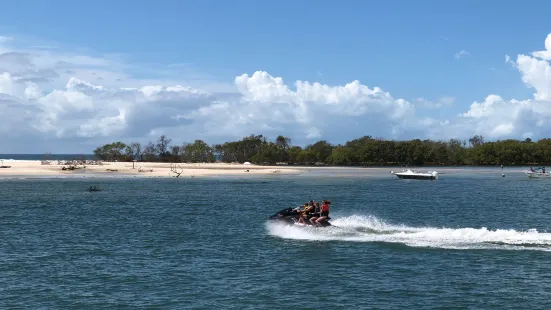 Caloundra Cruise