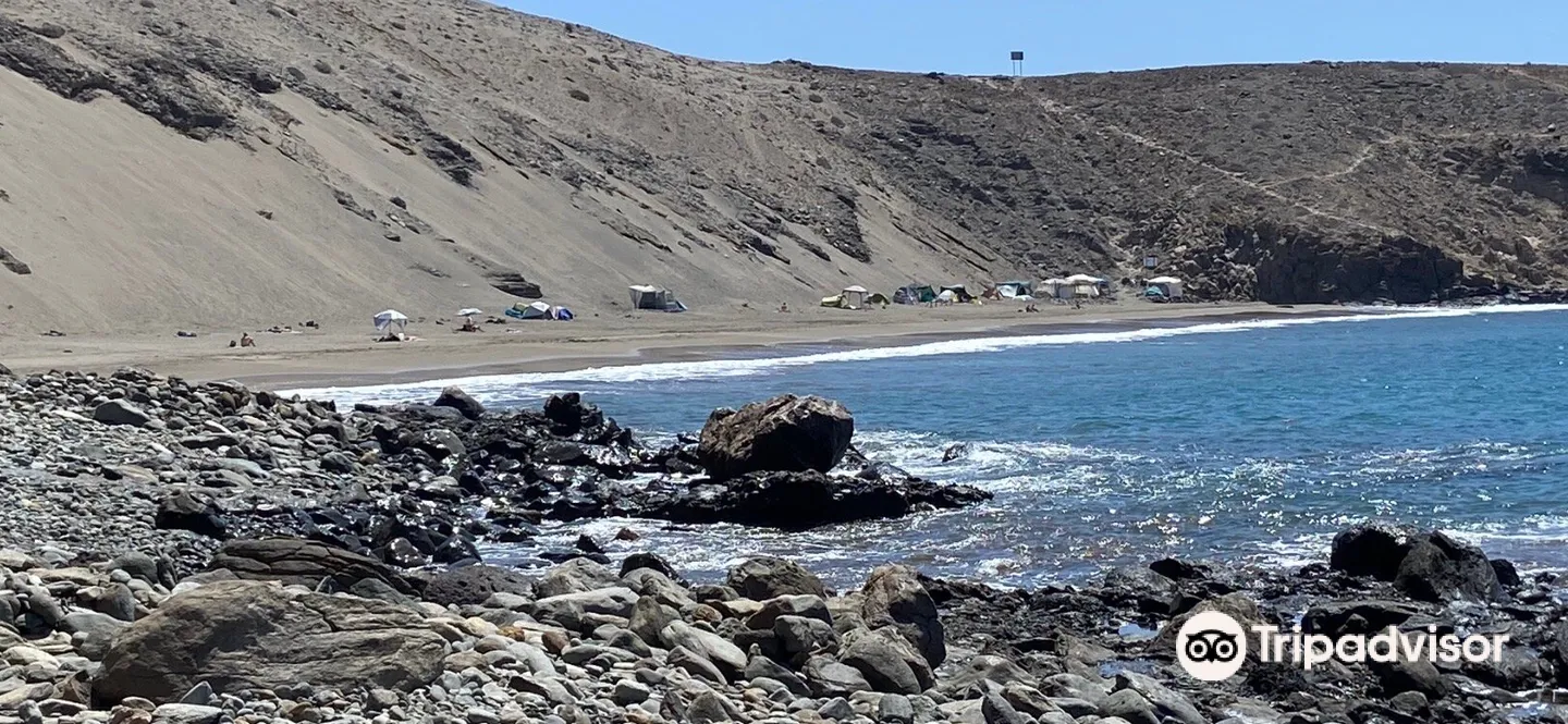 3_Playa Nudista Montana Arena