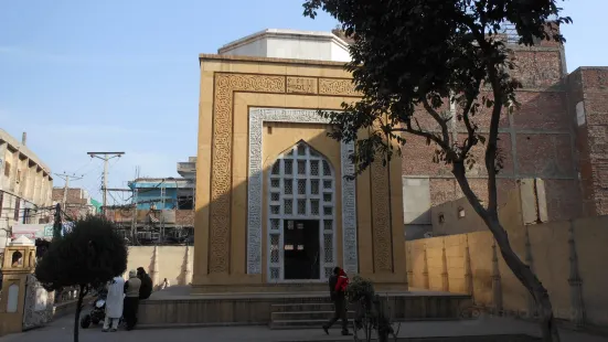 Qutb-ud-Din Aibak's Tomb