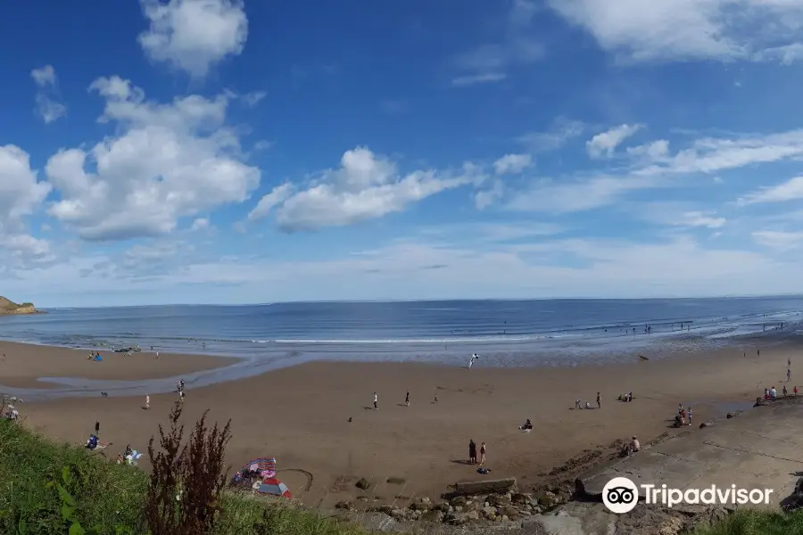 Cayton Bay Beach