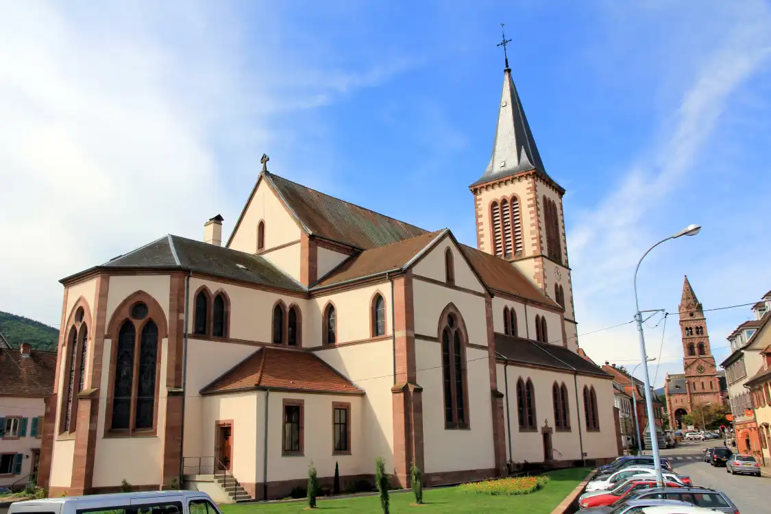 Hotels near Eglise Catholique Saint-Leger