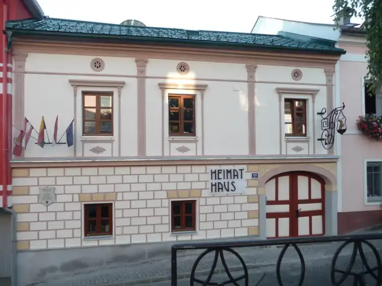 Hotels in Königswiesen