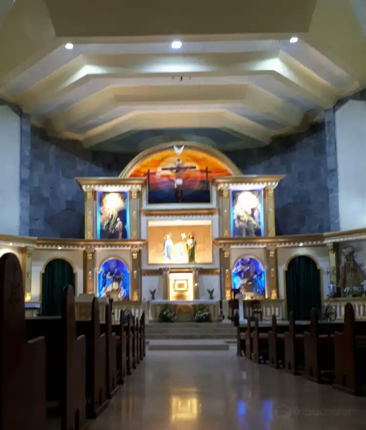 Các khách sạn gần Holy Family Parish