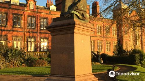 Queen Victoria’s Statue