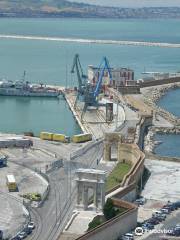 Hafen von Ancona
