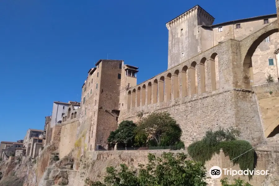 Acquedotto Mediceo di Pitigliano