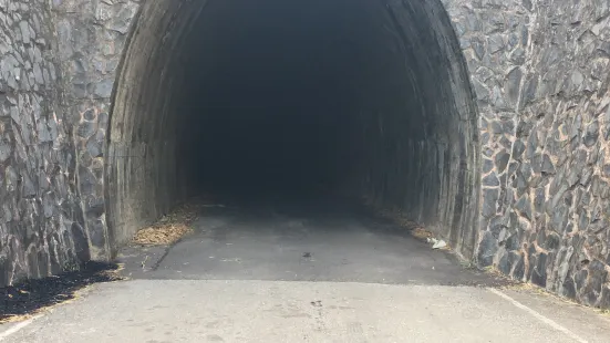 Knolly's Tunnel