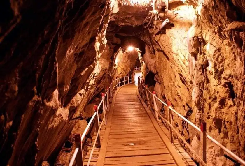 Hotels near Gua Kelam Recreational Park