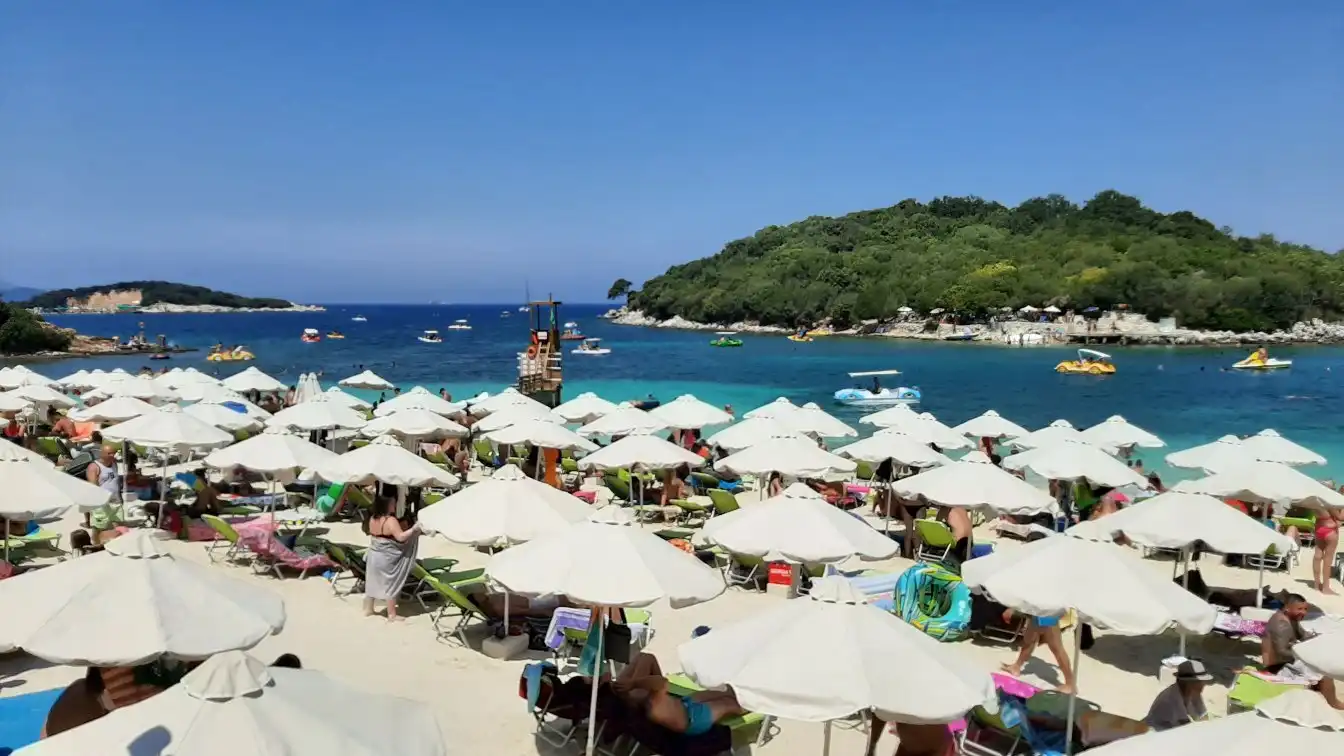 Hotels near Bora Bora beach | Ksamil