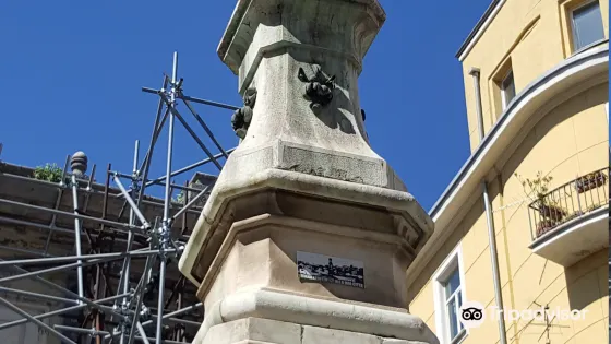 Obelisco di Carlo II d'Asburgo