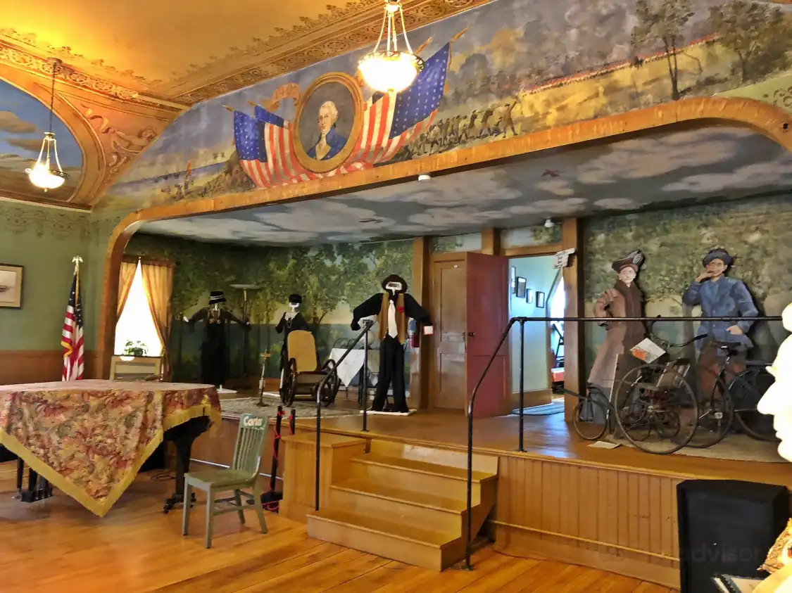 Hotels near The Washington House Museum & Visitor Center
