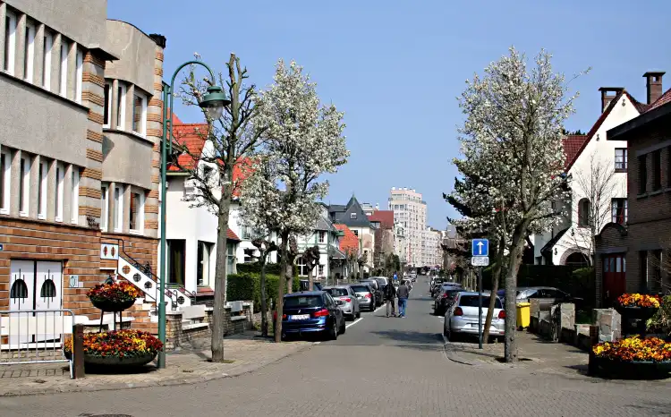 Các khách sạn gần Dumont Quarter