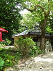 Oku Shrine