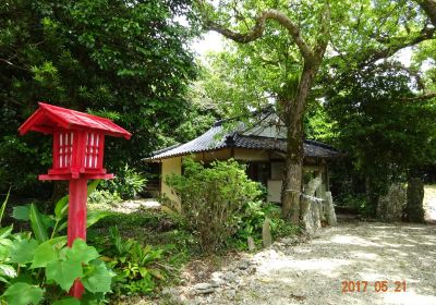 Oku Shrine