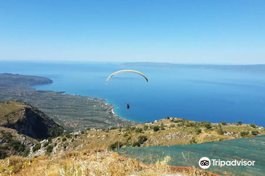 Addictive Flights - Paragliding Kalamata