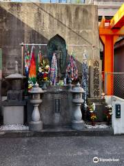 Kyobashi Station Memorial (For victims of last bombing of Osaka on Aug 14, 1945)