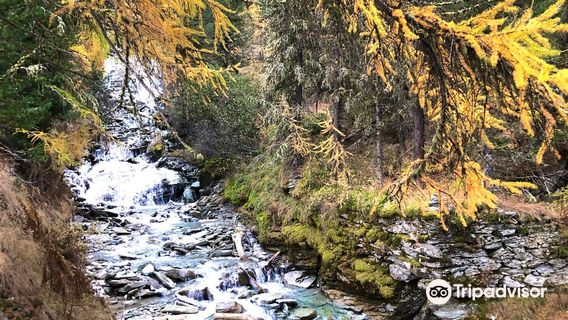 Wasserfall In Surlej