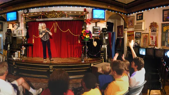 Houdini Museum, Tour & Magic Show WEEKENDS