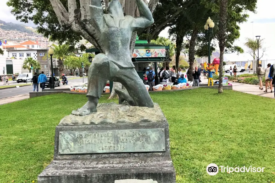 Monumento ao Emigrante Madeirense