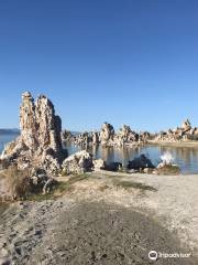 Mono Lake Tufa State Natural Reserve