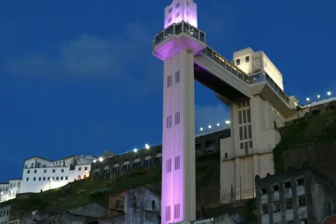 Elevator Lacerda