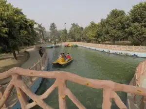 Swarna jayanti Park