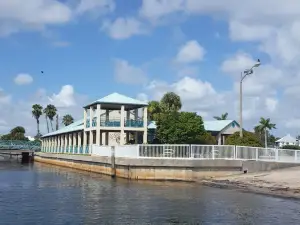 Manatee Observation and Education Center