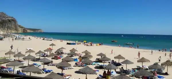 Hotel berhampiran Pantai Salema
