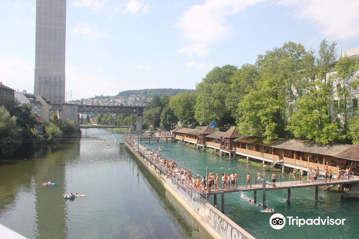 5_Swimming Pools Unter Letten