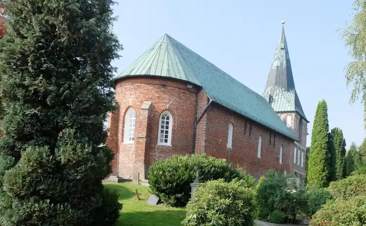 Hotels in Sande