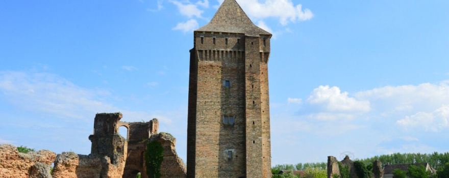 Bač Fortress