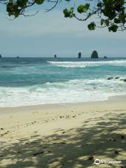 Three-Coloured Beach