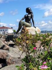 The Mermaid -  a bronze statue by Richard Klyver