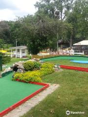 Loeschner's Village Green Miniature Golf